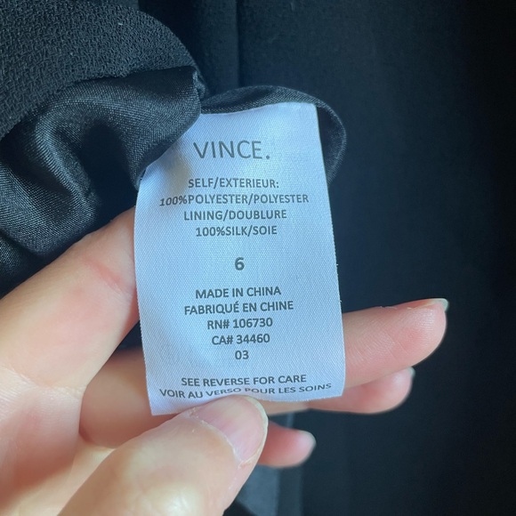 Vince. Sleeveless Silk Lined Shift Dress with Keyhole Back in Black Size 6 - Picture 10 of 10